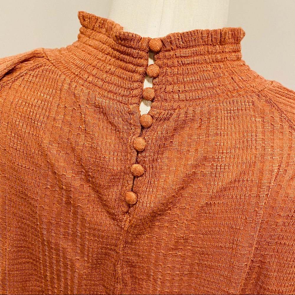FREE PEOPLE Ruffle Mockneck Boho Long Sleeve Top Size Large - Picture 4 of 9